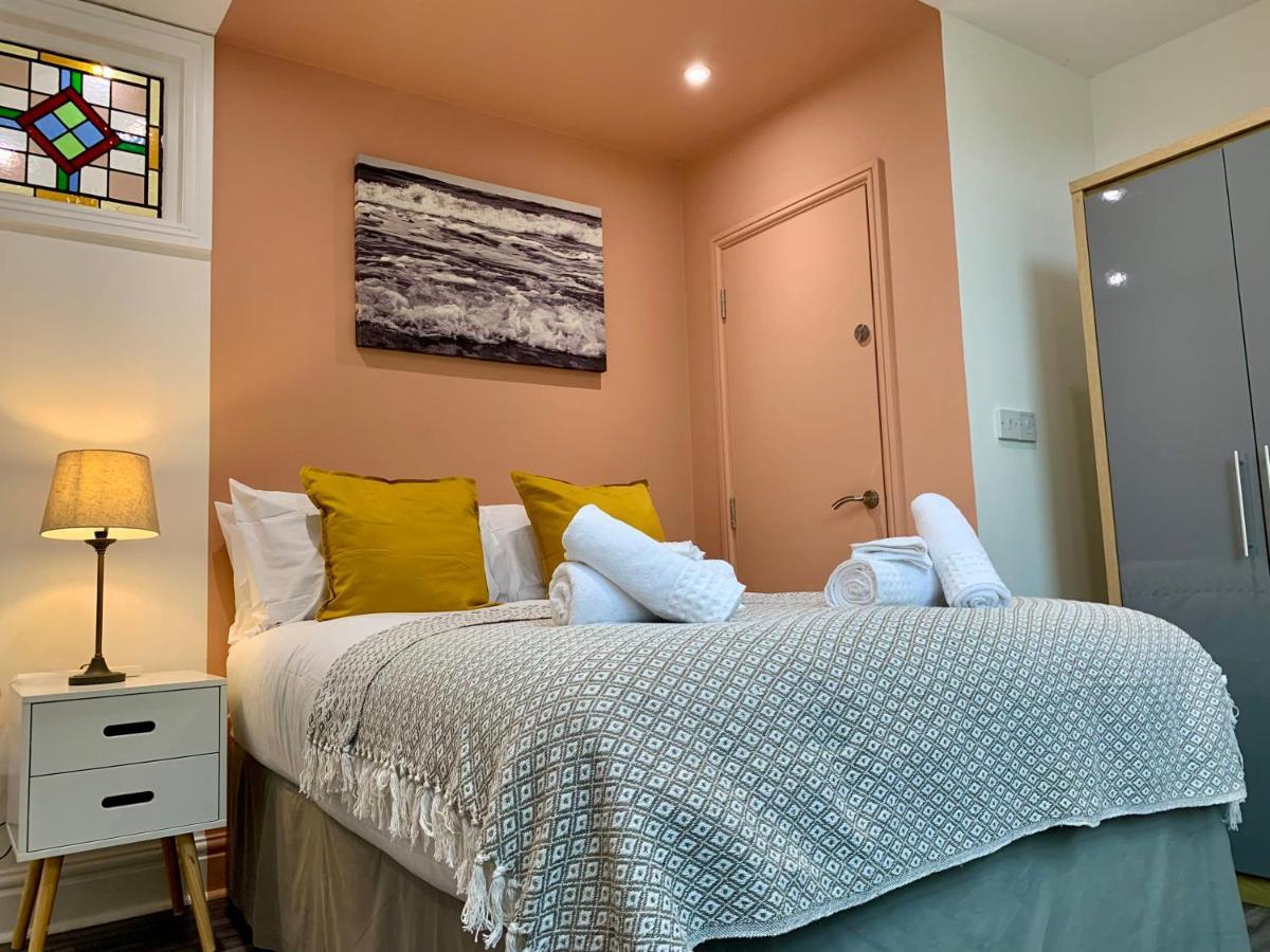 Stunning Rural Apartment - Sleeps 4 - Parking Lichfield Eksteriør billede